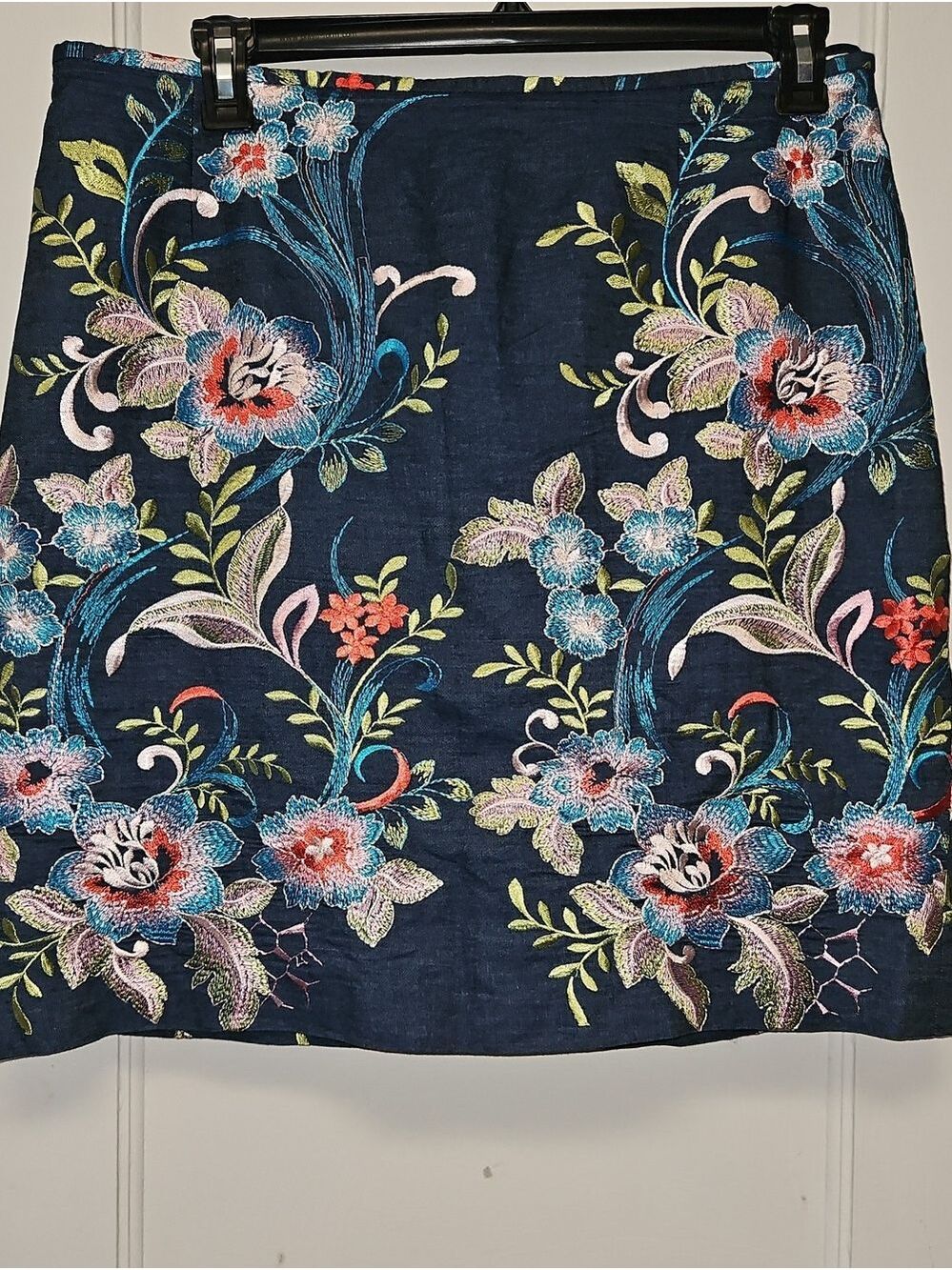 Tahari Navy Floral Embroidered Mini Skirt